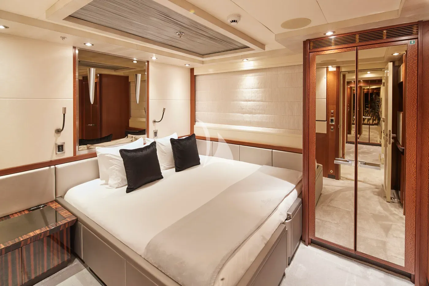 Charter Yacht AQUANOVA - Palmer Johnson 150 - 5 Cabins - Nassau - Exumas - Bahamas