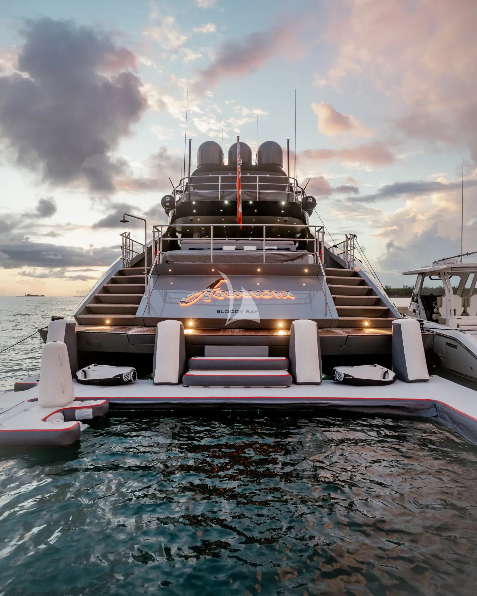 Charter Yacht AQUANOVA - Palmer Johnson 150 - 5 Cabins - Nassau - Exumas - Bahamas