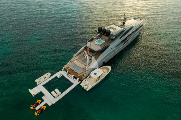 Charter Yacht AQUANOVA - Palmer Johnson 150 - 5 Cabins - Nassau - Exumas - Bahamas