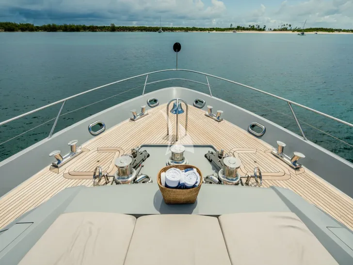 AQUANOVA Palmer Johnson 150 - foredeck sunbathing area AQUANOVA Palmer Johnson 150 - foredeck sunbathing area