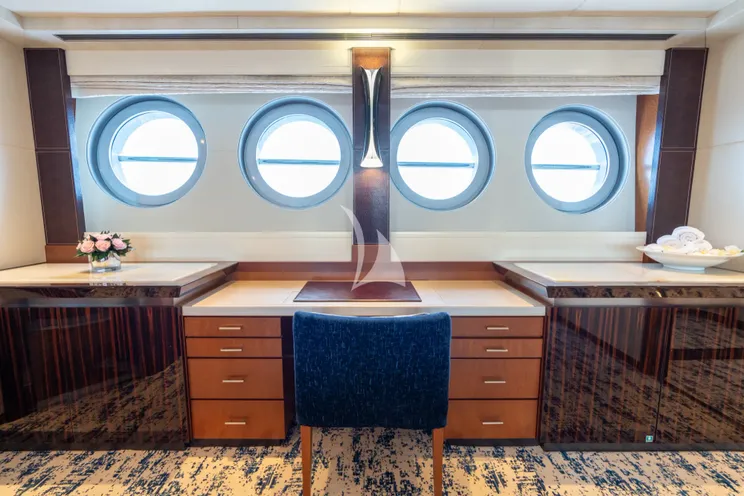 Charter Yacht AQUANOVA - Palmer Johnson 150 - 5 Cabins - Nassau - Exumas - Bahamas