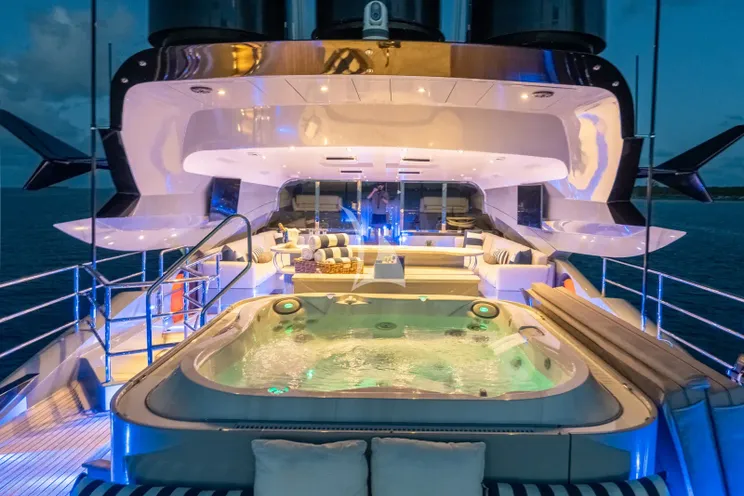 Charter Yacht AQUANOVA - Palmer Johnson 150 - 5 Cabins - Nassau - Exumas - Bahamas