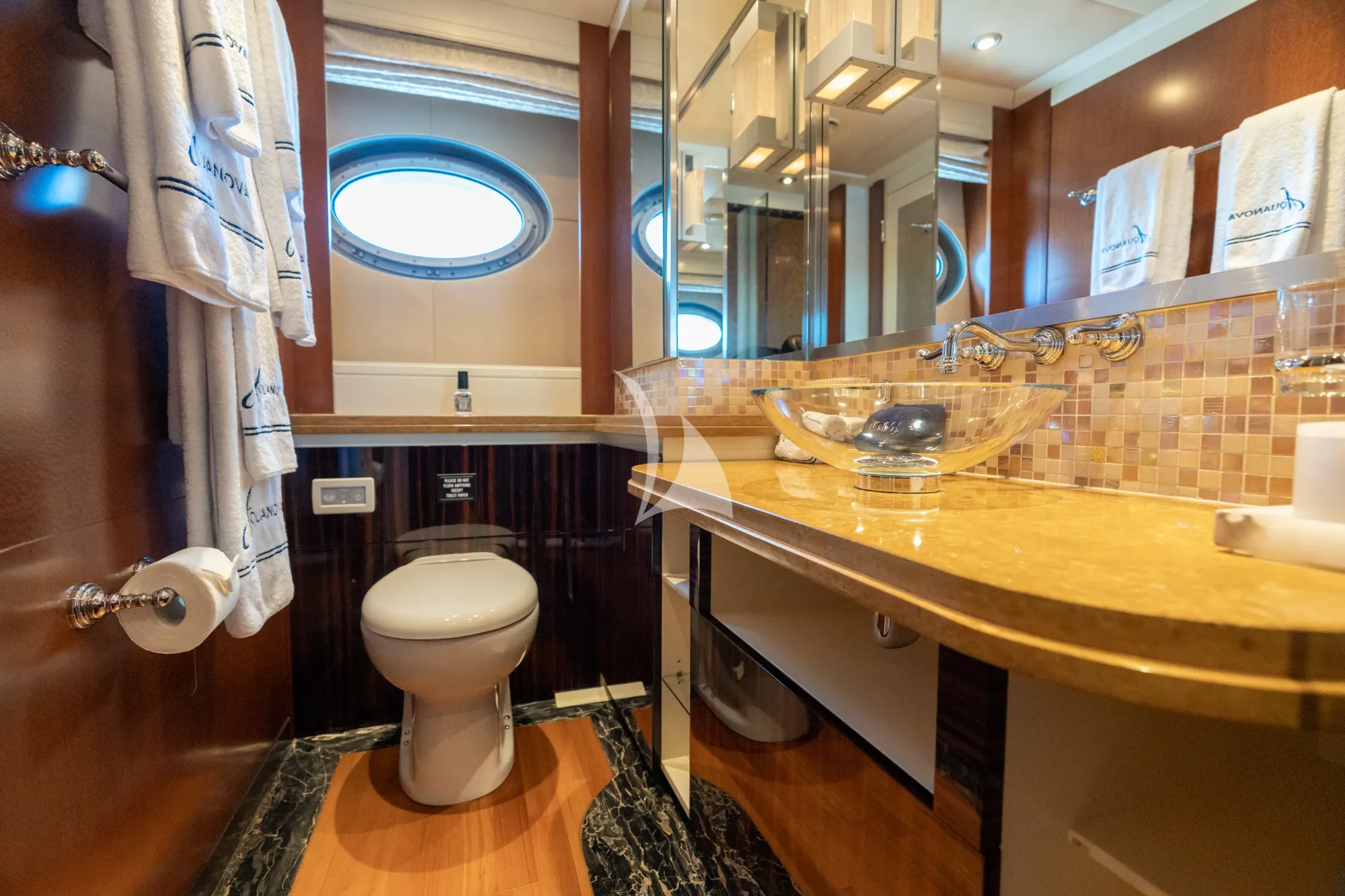 Charter Yacht AQUANOVA - Palmer Johnson 150 - 5 Cabins - Nassau - Exumas - Bahamas