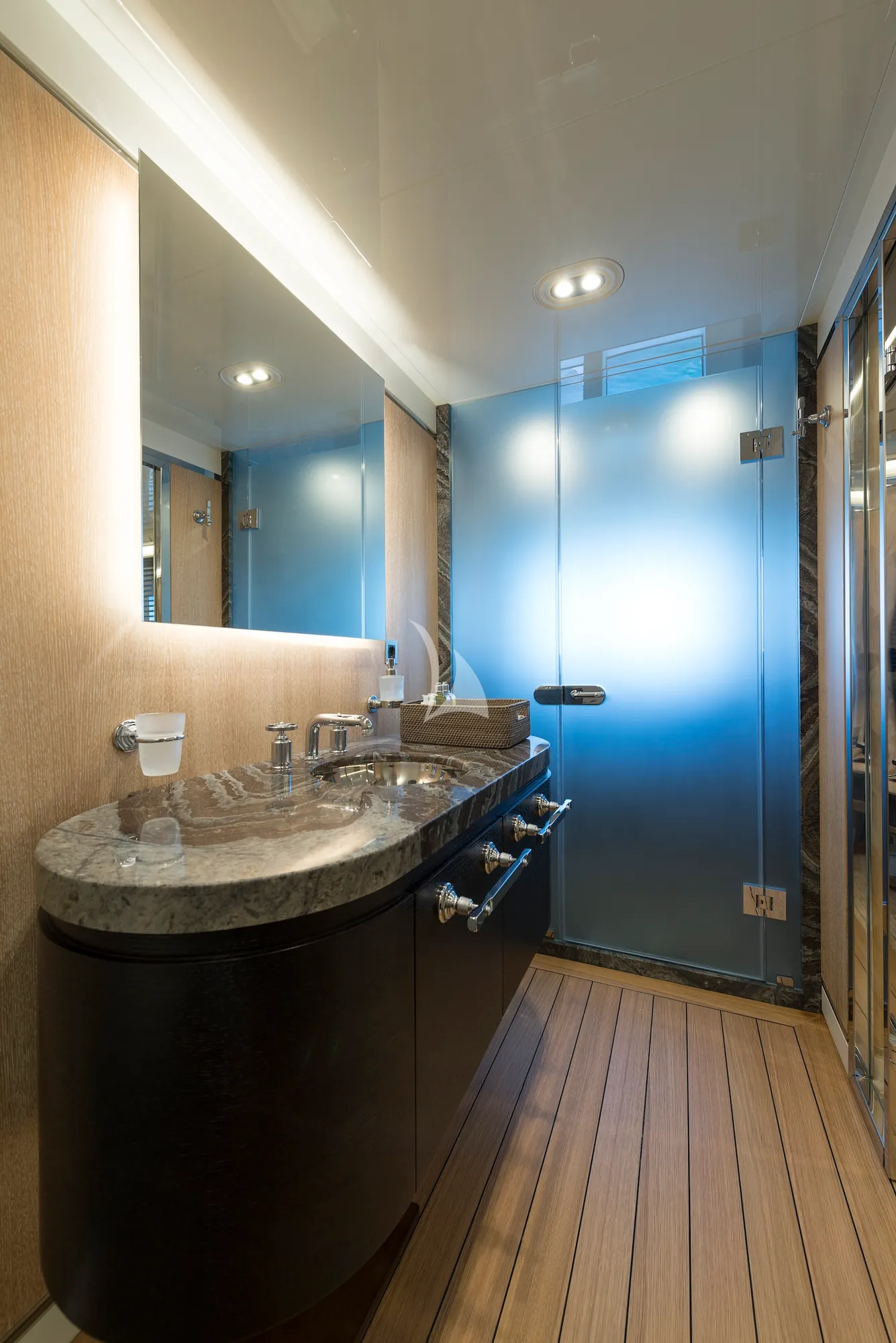 AQUARIUS Mengi Yay Yacht 45m - VIP cabin 1 bathroom