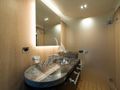 AQUARIUS Mengi Yay Yacht 45m - VIP cabin 2 bathroom AQUARIUS Mengi Yay Yacht 45m - VIP cabin 2 bathroom