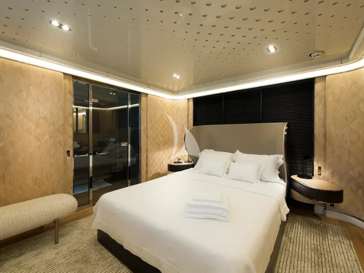 AQUARIUS Mengi Yay Yacht 45m - VIP cabin 2 AQUARIUS Mengi Yay Yacht 45m - VIP cabin 2