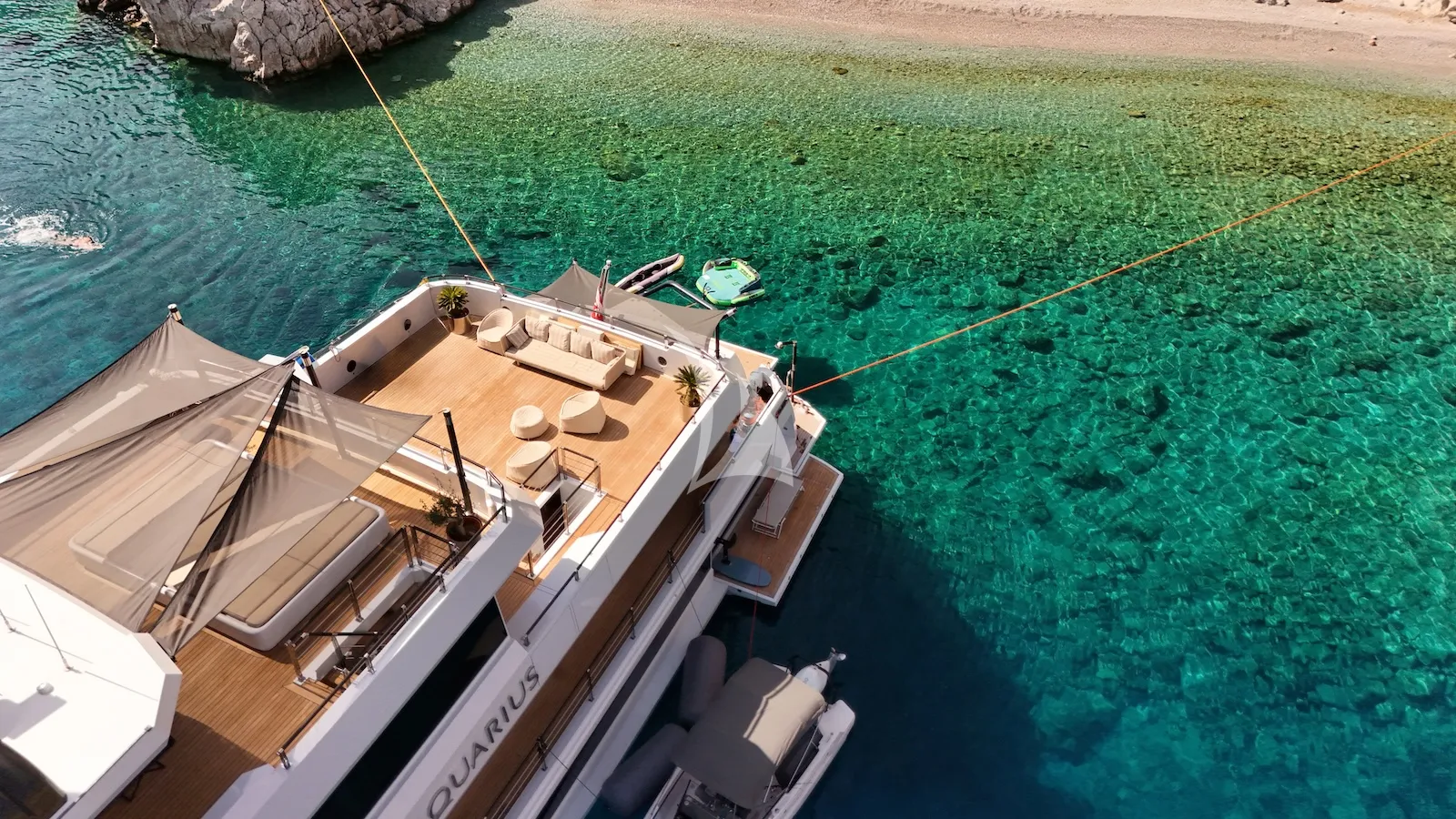 AQUARIUS Mengi Yay Yacht 45m - aft shot