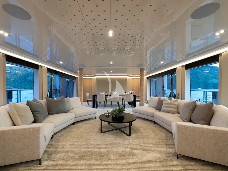 AQUARIUS Mengi Yay Yacht 45m - main saloon AQUARIUS Mengi Yay Yacht 45m - main saloon