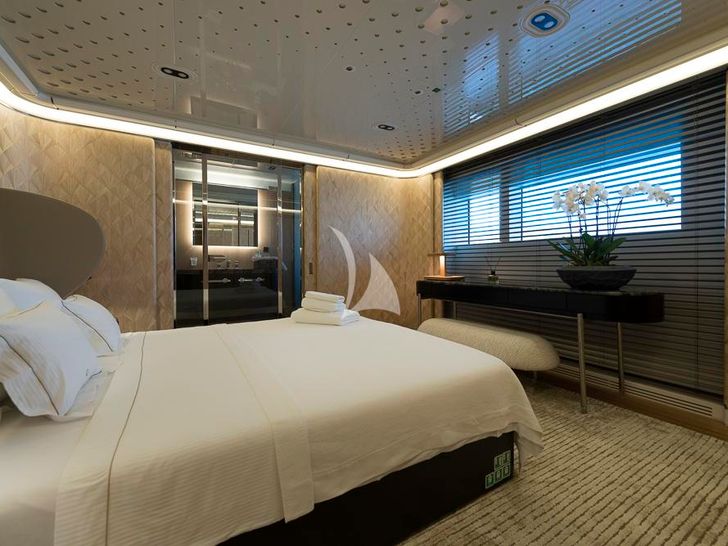AQUARIUS Mengi Yay Yacht 45m - VIP cabin 1 AQUARIUS Mengi Yay Yacht 45m - VIP cabin 1