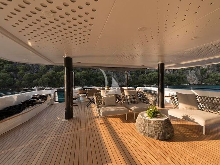 AQUARIUS Mengi Yay Yacht 45m - aft deck AQUARIUS Mengi Yay Yacht 45m - aft deck