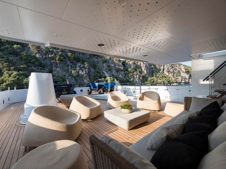 AQUARIUS Mengi Yay Yacht 45m - main aft deck AQUARIUS Mengi Yay Yacht 45m - main aft deck