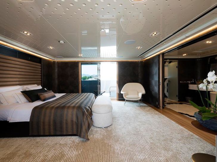 AQUARIUS Mengi Yay Yacht 45m - master cabin AQUARIUS Mengi Yay Yacht 45m - master cabin