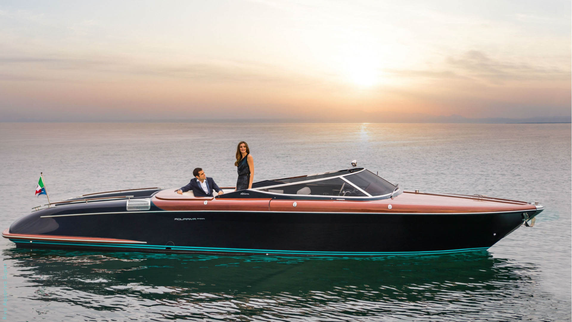RIVA 33 AQUARIVA - St Tropez Day Charter Yacht - Cannes - Monaco - French Riviera