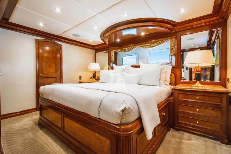 Charter Yacht AQUASITION - Trinity 142 - 5 Cabins - Cannes - Monaco - St Tropez - Nice - Antibes - French Riviera