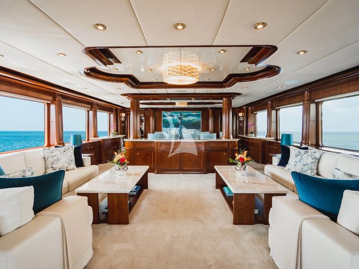 AQUASITION Trinity 142 - main saloon AQUASITION Trinity 142 - main saloon