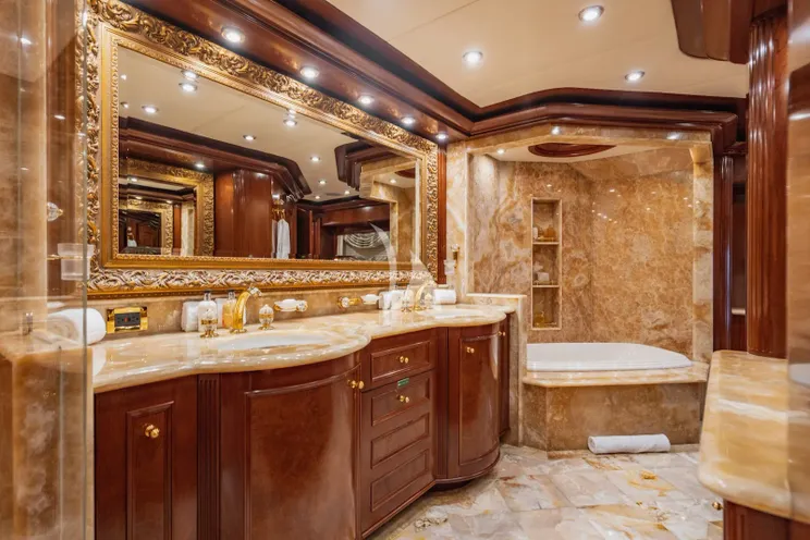 Charter Yacht AQUASITION - Trinity 142 - 5 Cabins - Cannes - Monaco - St Tropez - Nice - Antibes - French Riviera