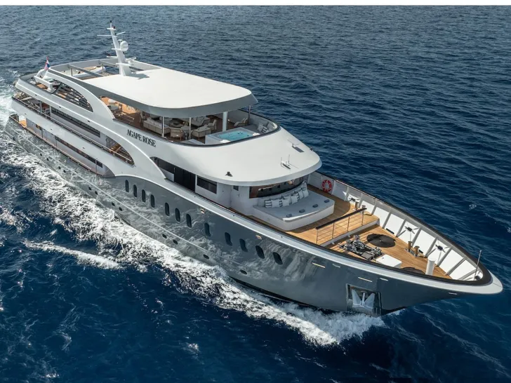 AGAPE ROSE Custom Yacht 48m - profile AGAPE ROSE Custom Yacht 48m - profile