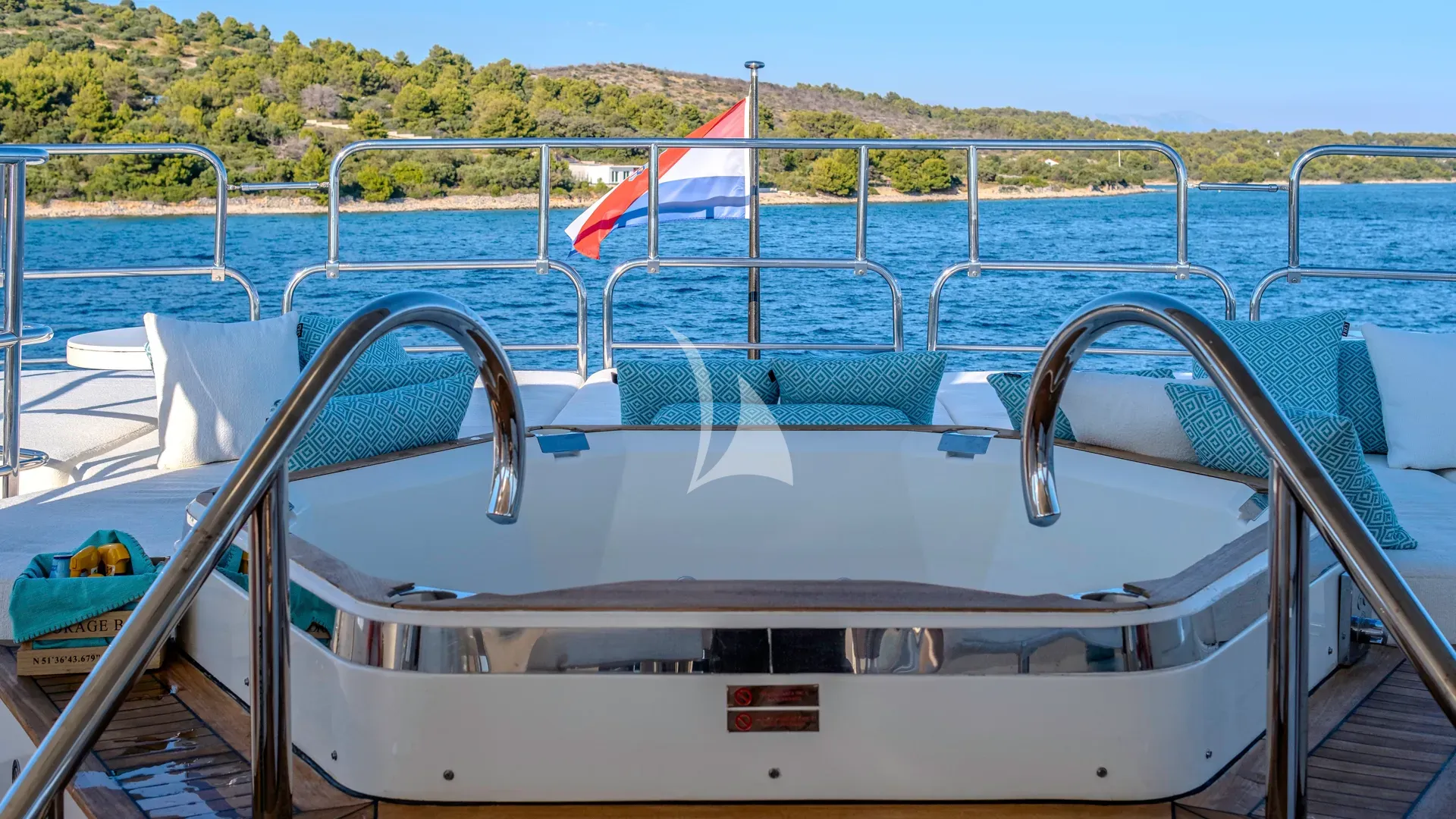 Charter Yacht ARAGO - Sunseeker 34m - 5 Cabins - Trogir - Split - Dubrovnik - Hvar - Croatia - Kotor - Montenegro