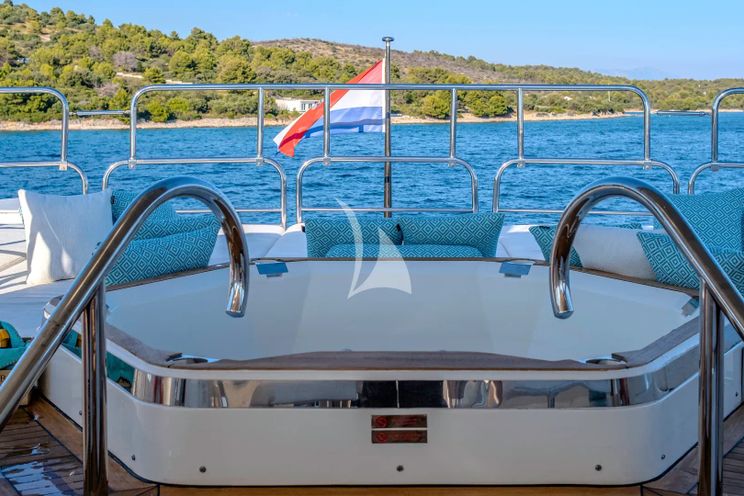 Charter Yacht ARAGO - Sunseeker 34m - 5 Cabins - Trogir - Split - Dubrovnik - Hvar - Croatia - Kotor - Montenegro