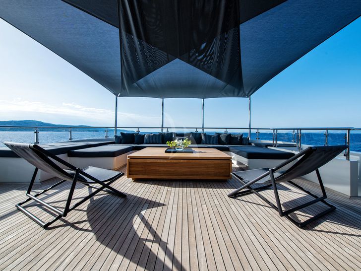 ZIA Ortona Navi 50m Upper Alfresco ZIA Ortona Navi 50m Upper Alfresco
