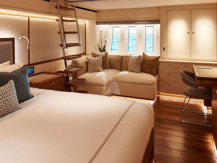 ARCHELON Oyster 1225 - master cabin ARCHELON Oyster 1225 - master cabin