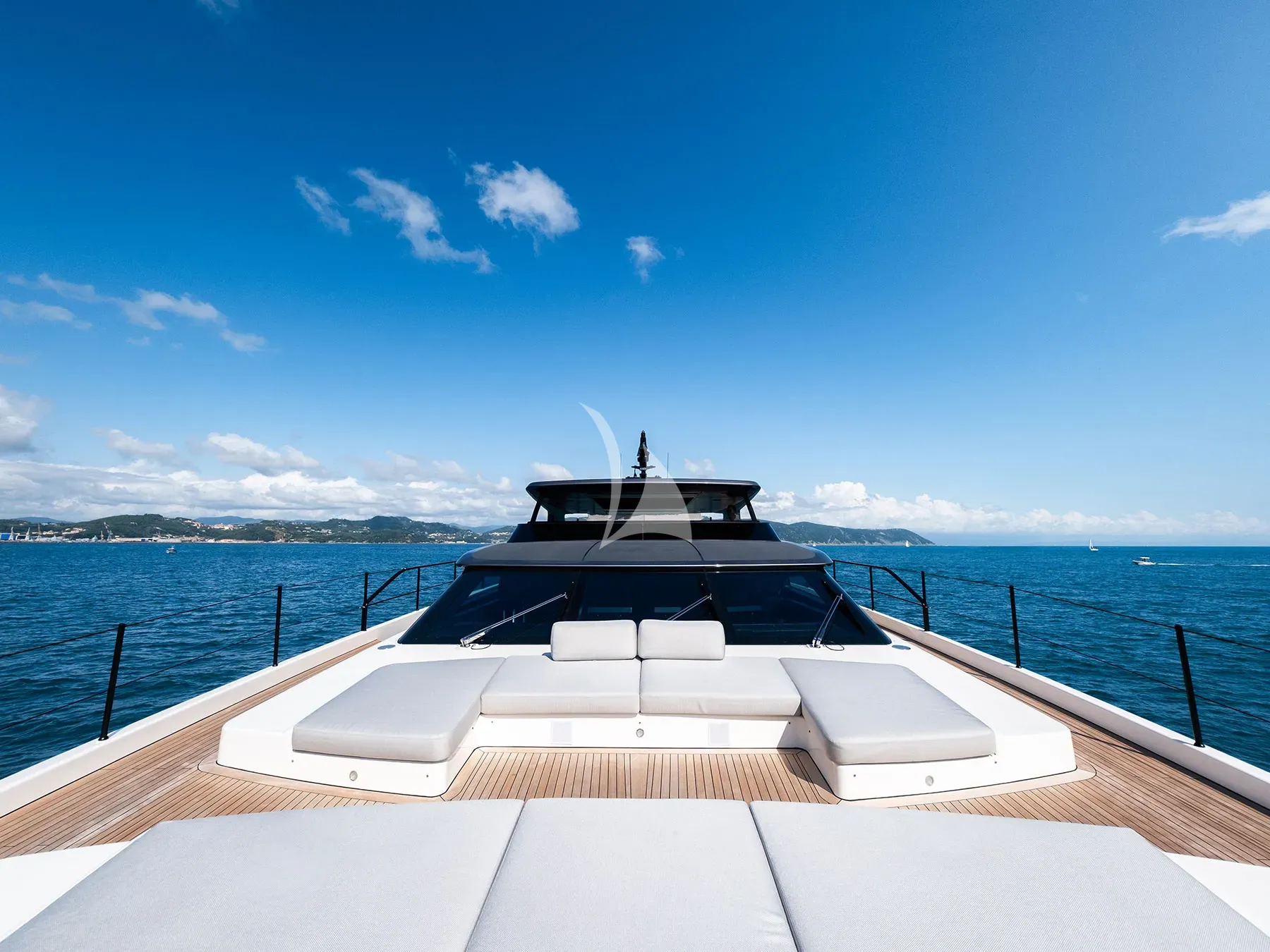 ARESYA Sanlorenzo SL120A - foredeck lounge and sunbathing area