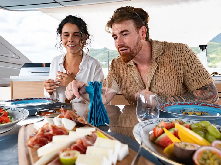 ARESYA Sanlorenzo SL120A - hearty lunch ARESYA Sanlorenzo SL120A - hearty lunch