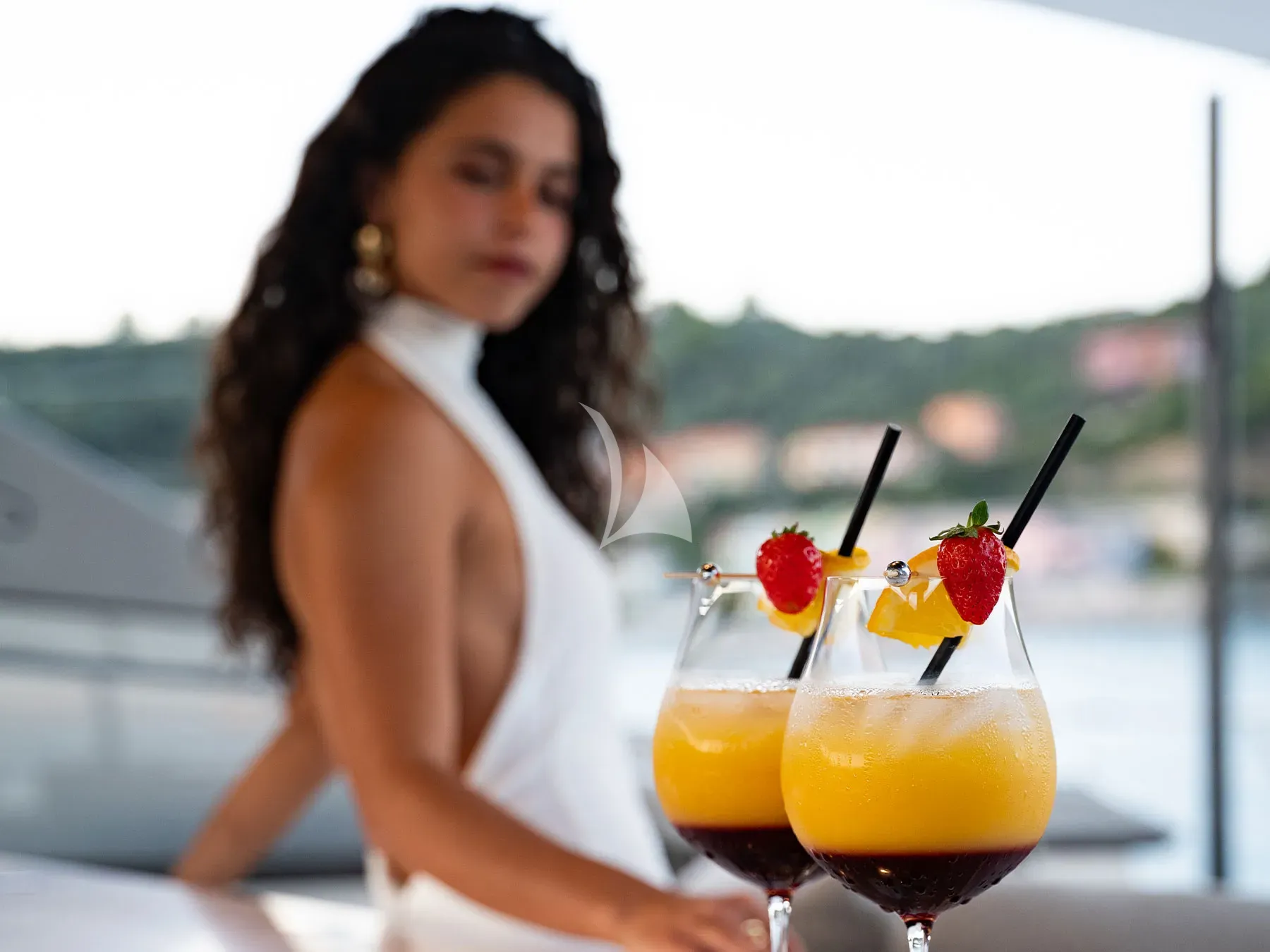 ARESYA Sanlorenzo SL120A - refreshing drinks