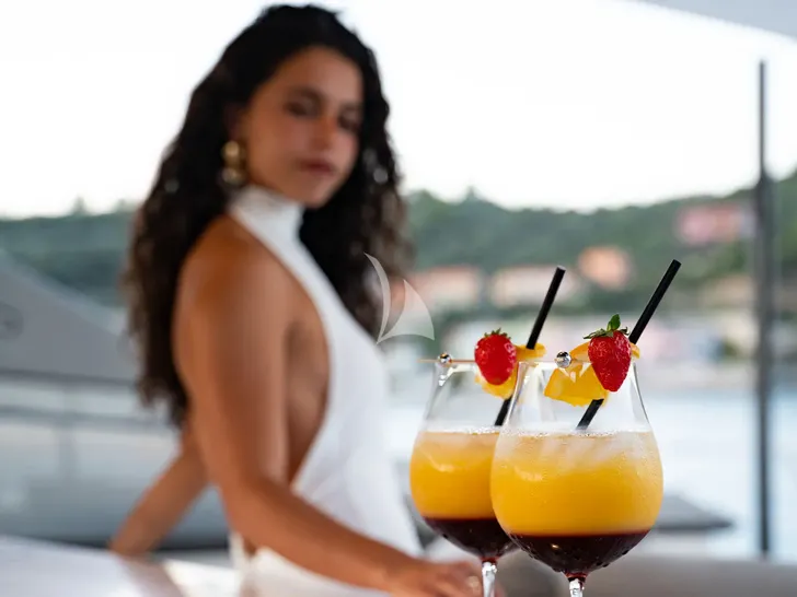 ARESYA Sanlorenzo SL120A - refreshing drinks ARESYA Sanlorenzo SL120A - refreshing drinks