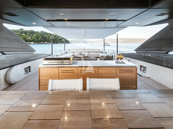 ARESYA Sanlorenzo SL120A - sundeck dining area and kitchenette with grill ARESYA Sanlorenzo SL120A - sundeck dining area and kitchenette with grill