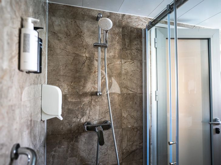 ARETHA Custom Yacht 45m - master cabin shower ARETHA Custom Yacht 45m - master cabin shower