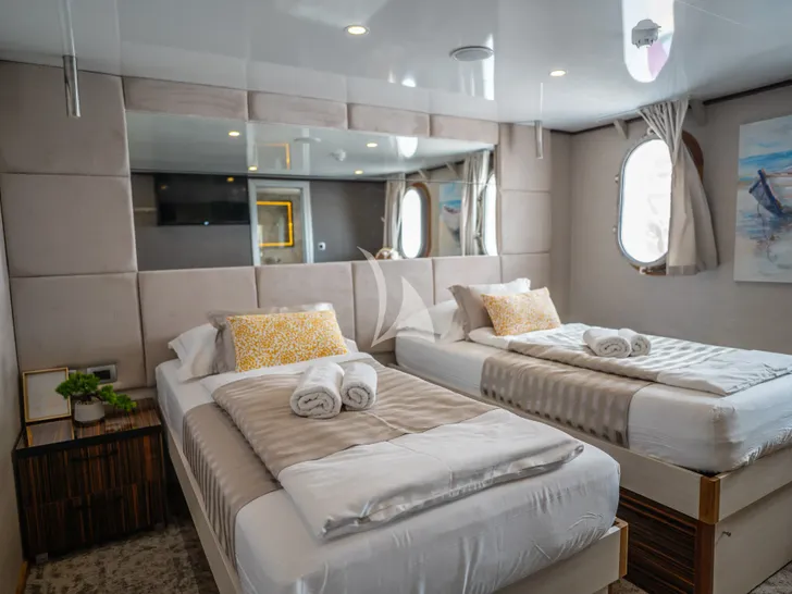 ARETHA Custom Yacht 45m - twin cabin ARETHA Custom Yacht 45m - twin cabin
