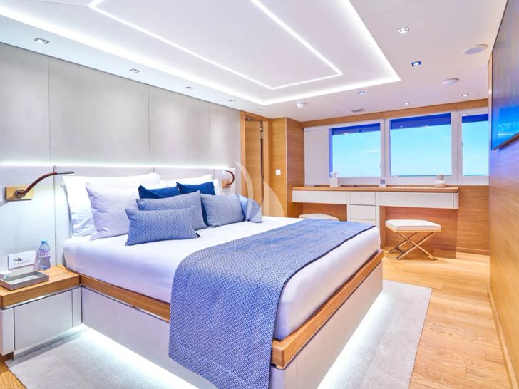 ARGO Custom 55m - master cabin ARGO Custom 55m - master cabin