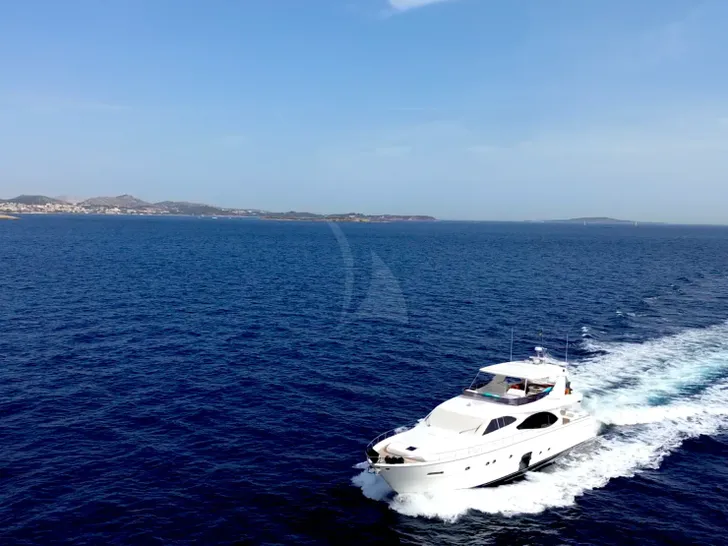 ARGO V Ferretti 780 - cruising ARGO V Ferretti 780 - cruising