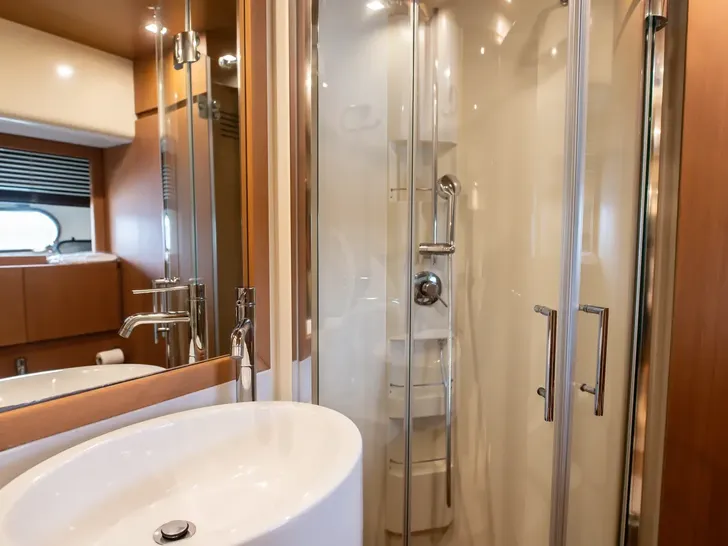 ARGO V Ferretti 780 - master cabin vanity and shower ARGO V Ferretti 780 - master cabin vanity and shower