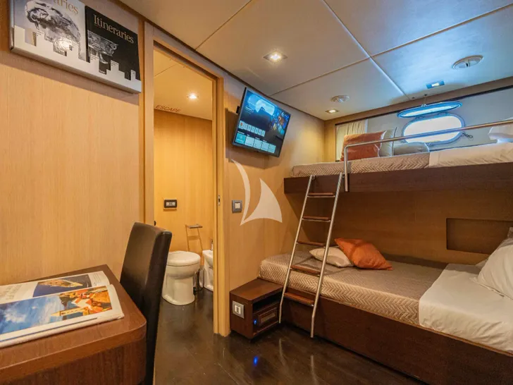 ARIA C.Boat 28m - bunk cabin ARIA C.Boat 28m - bunk cabin