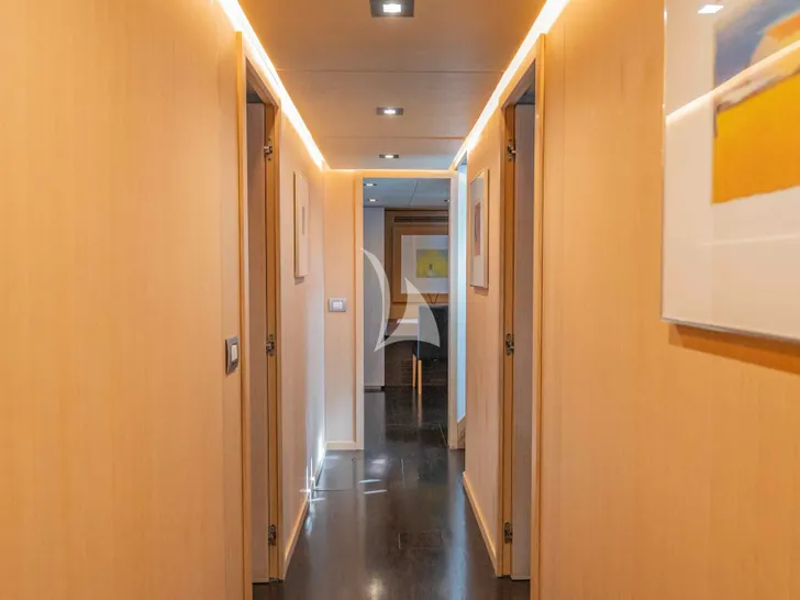 ARIA C.Boat 28m - cabin hallway ARIA C.Boat 28m - cabin hallway