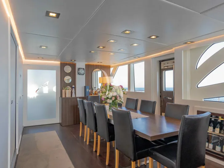 ARIA C.Boat 28m - main dining area ARIA C.Boat 28m - main dining area