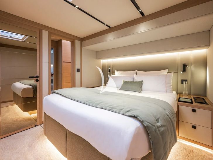 ARKTOS Lagoon Eighty 2 - VIP cabin 1 ARKTOS Lagoon Eighty 2 - VIP cabin 1