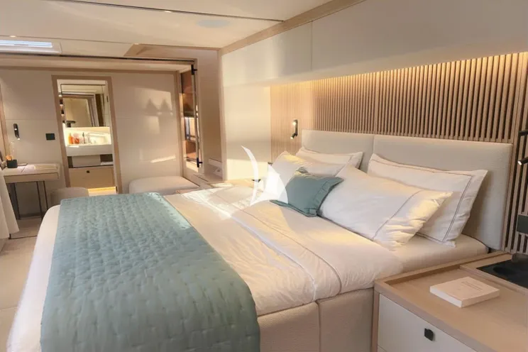 Charter Yacht ARKTOS - Lagoon Eighty 2 - 4 Cabins - Tahiti - French Polynesia