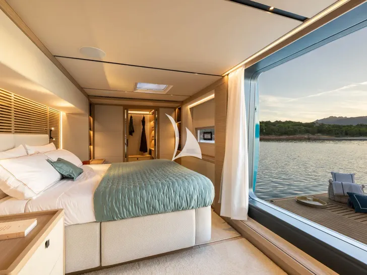 ARKTOS Lagoon Eighty 2 - master cabin ARKTOS Lagoon Eighty 2 - master cabin