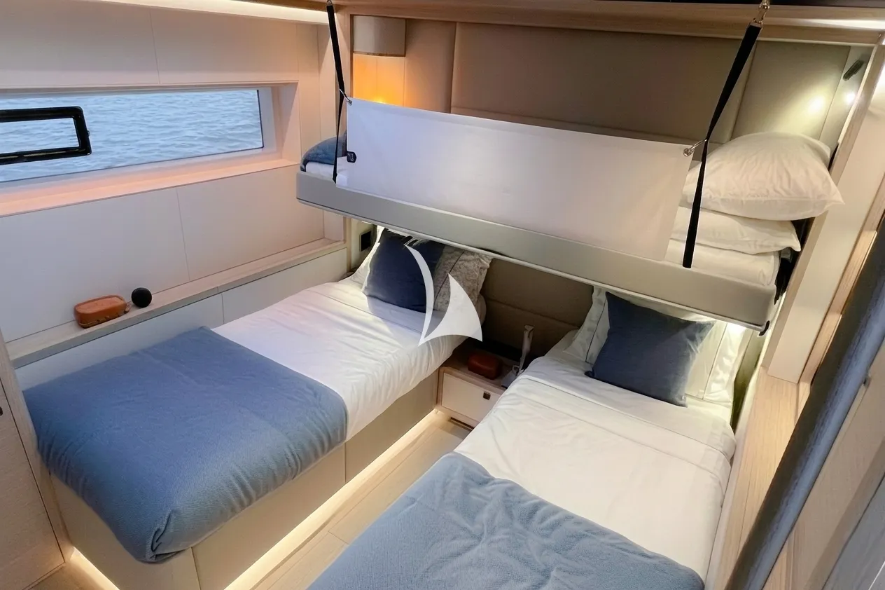 Charter Yacht ARKTOS - Lagoon Eighty 2 - 4 Cabins - Tahiti - French Polynesia