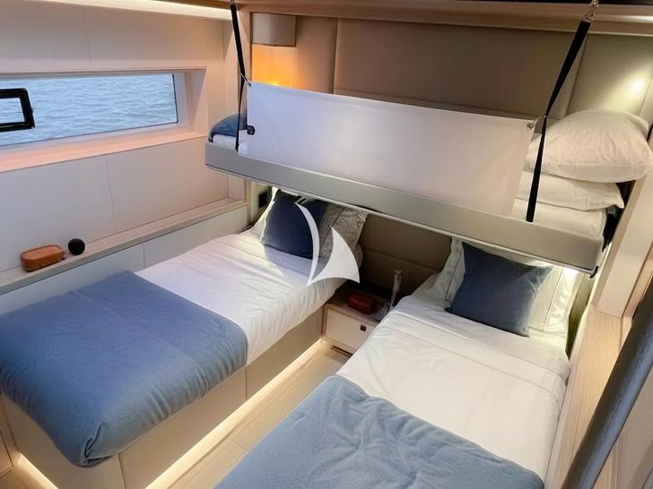 ARKTOS Lagoon Eighty 2 - twin cabin 2 ARKTOS Lagoon Eighty 2 - twin cabin 2