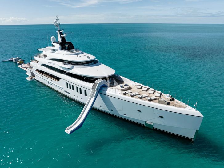 ARTISAN Benetti 63m - anchored ARTISAN Benetti 63m - anchored