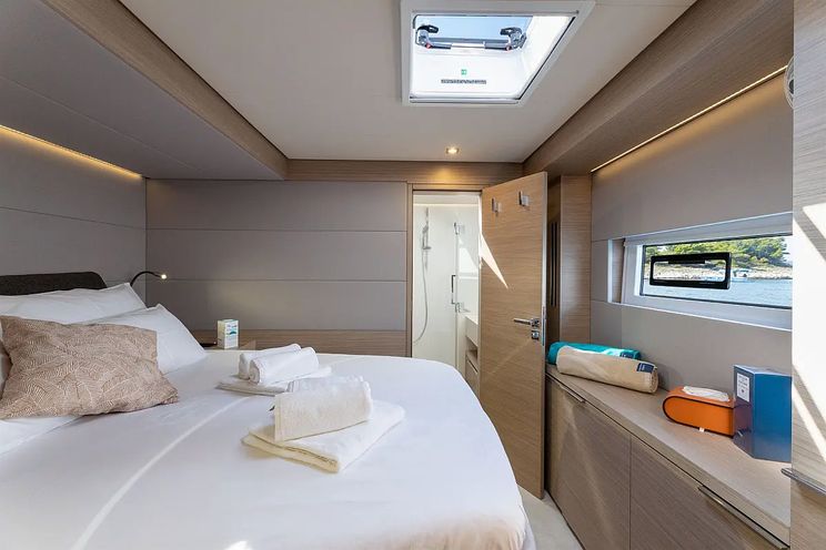 Charter Yacht ARTISAN - Lagoon 55 - 5 Cabins - Split - Dubrovnik - Hvar - Croatia