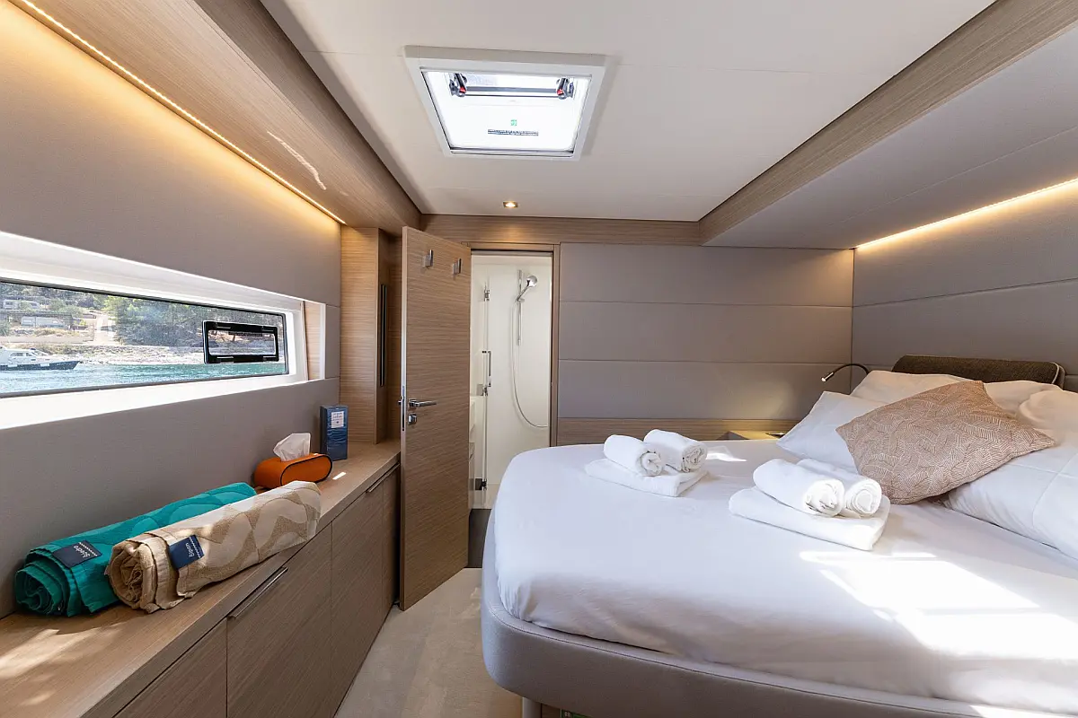 Charter Yacht ARTISAN - Lagoon 55 - 5 Cabins - Split - Dubrovnik - Hvar - Croatia