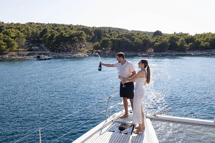 Charter Yacht ARTISAN - Lagoon 55 - 5 Cabins - Split - Dubrovnik - Hvar - Croatia
