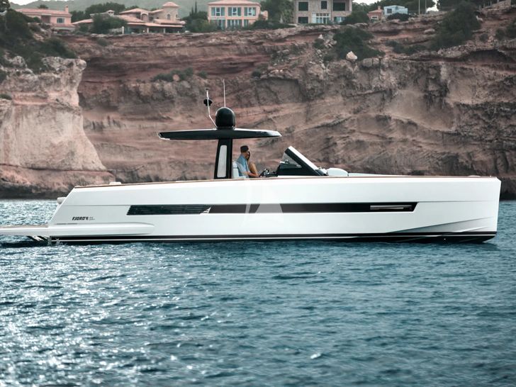 ARTISAN Benetti 63m - chase boat ARTISAN Benetti 63m - chase boat