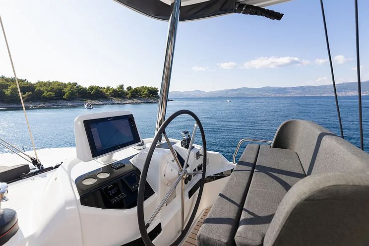 Charter Yacht ARTISAN - Lagoon 55 - 5 Cabins - Split - Dubrovnik - Hvar - Croatia