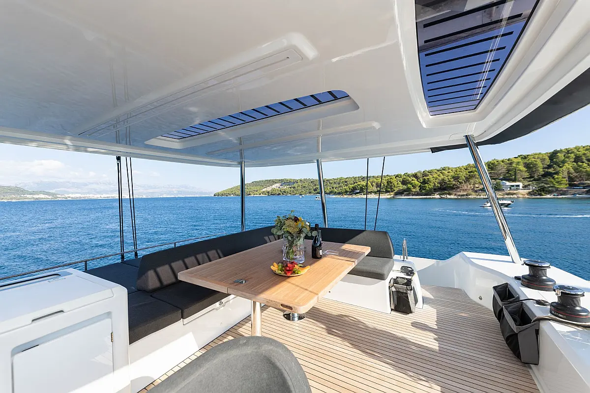 Charter Yacht ARTISAN - Lagoon 55 - 5 Cabins - Split - Dubrovnik - Hvar - Croatia